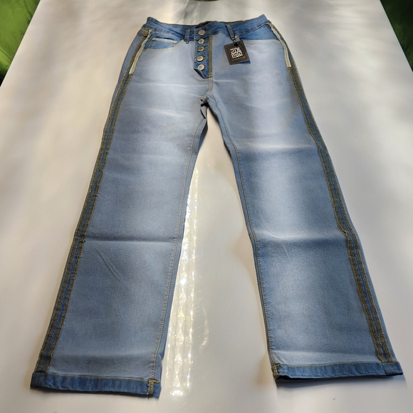 Inside Out Denim Jeans👖 - Picture 4 of 12